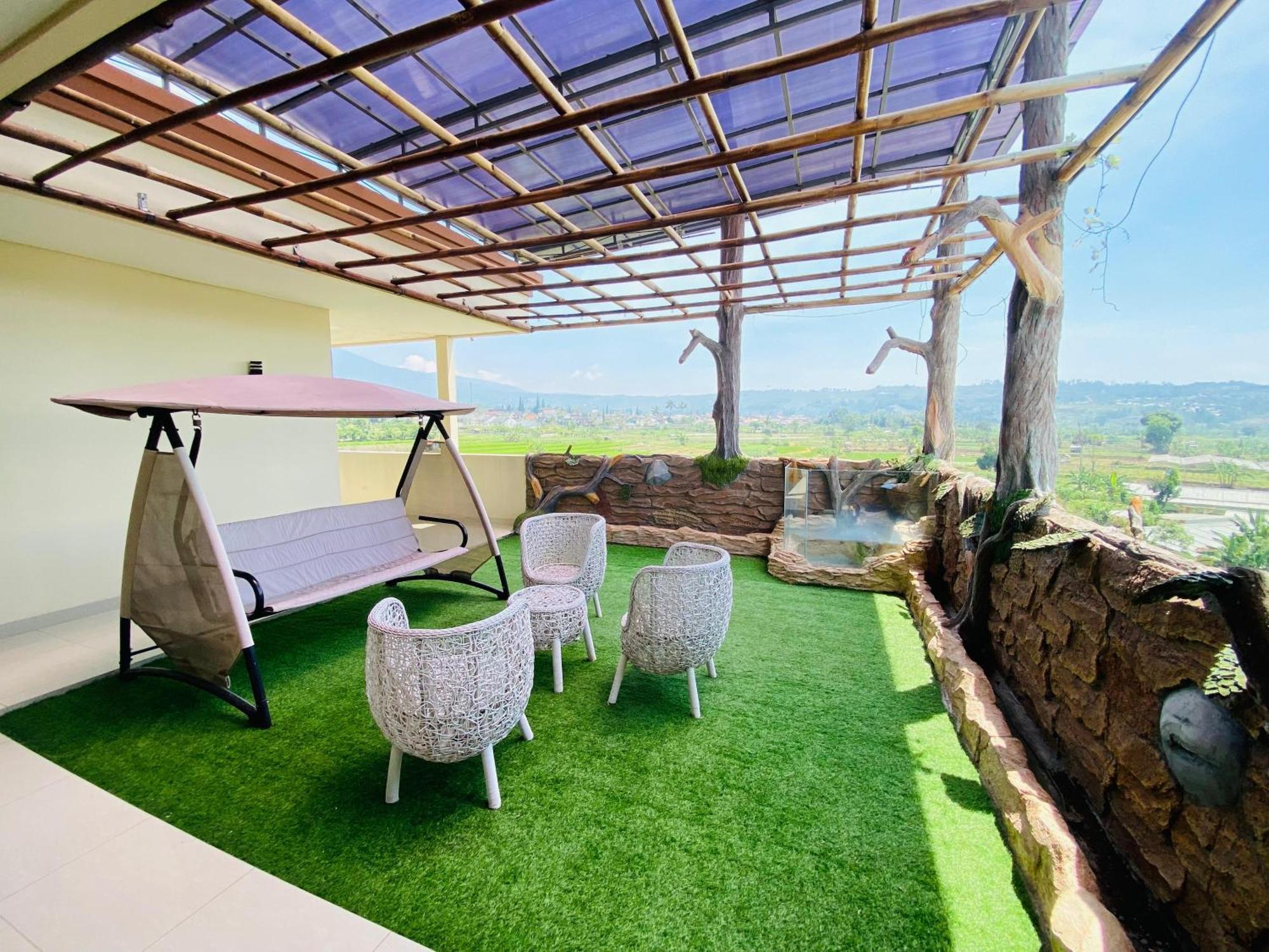 Villa Imperial Diamond Cibadak  Exterior photo