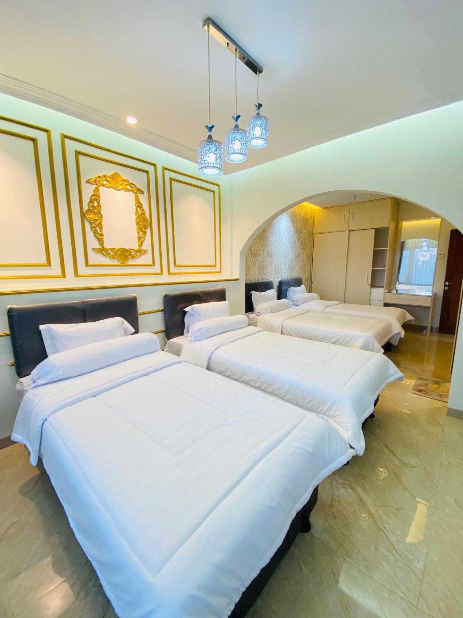 Villa Imperial Diamond Cibadak  Exterior photo